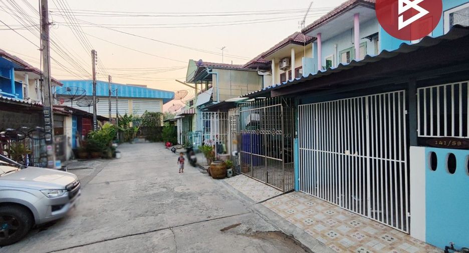 For sale 2 Beds townhouse in Mueang Samut Sakhon, Samut Sakhon