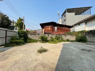 For rent land in Yan Nawa, Bangkok