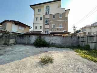 For rent land in Yan Nawa, Bangkok