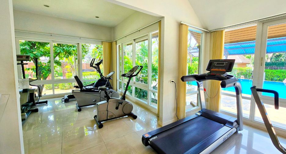For sale 4 bedrooms house in Taling Chan, Bangkok