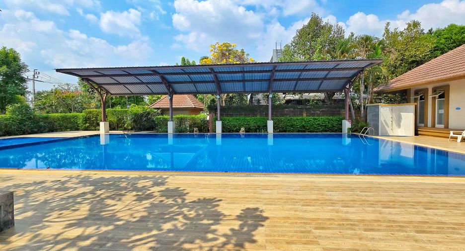 For sale 4 bedrooms house in Taling Chan, Bangkok