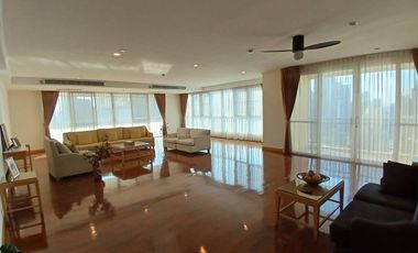 For rent 4 bed condo in Khlong Toei, Bangkok