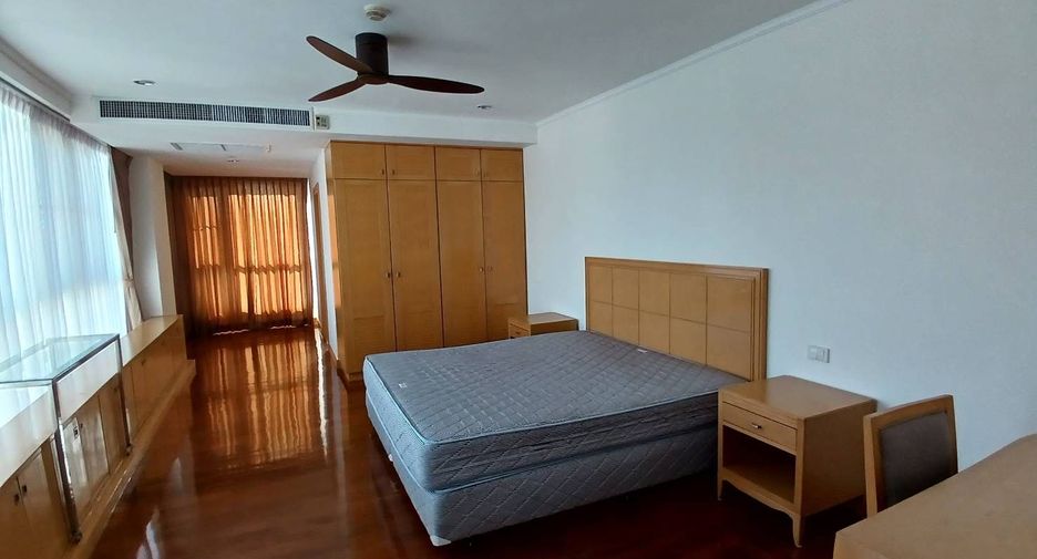 À louer 4 chambres condo à Khlong Toei, Bangkok
