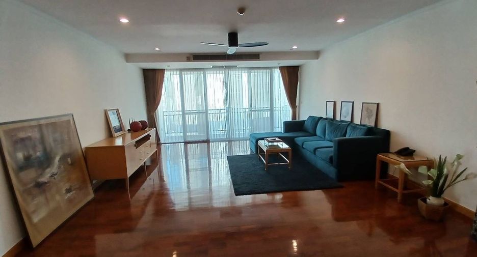 À louer 4 chambres condo à Khlong Toei, Bangkok