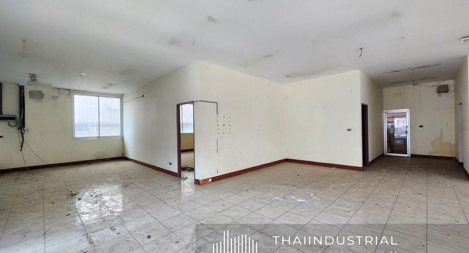 For rent warehouse in Lam Luk Ka, Pathum Thani