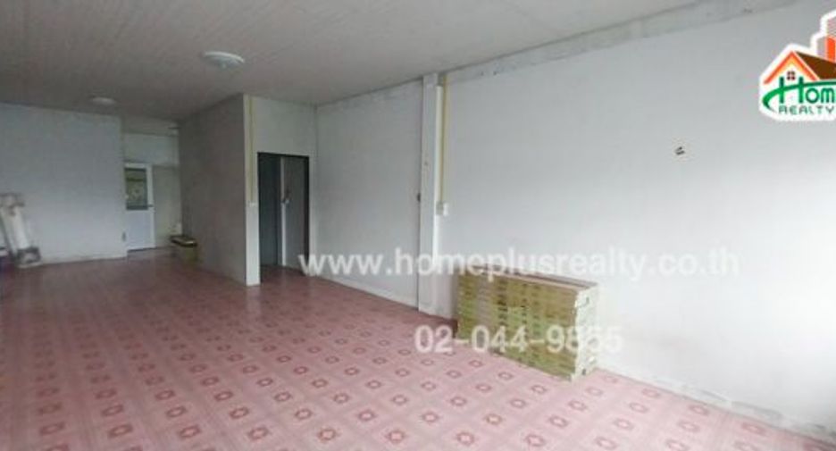 À vendre 4 chambres local commercial à Sattahip, Chonburi