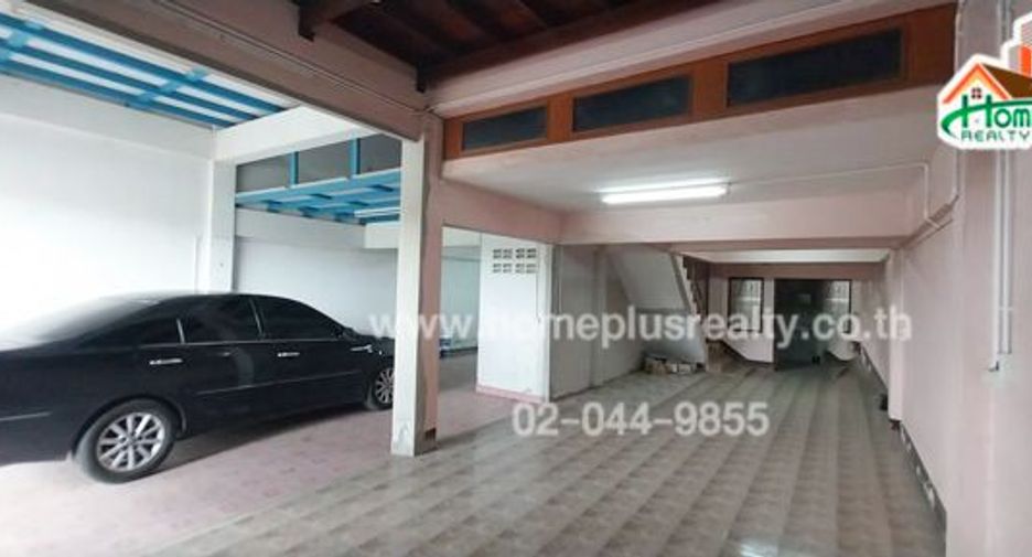 For sale 4 bed retail Space in Sattahip, Pattaya