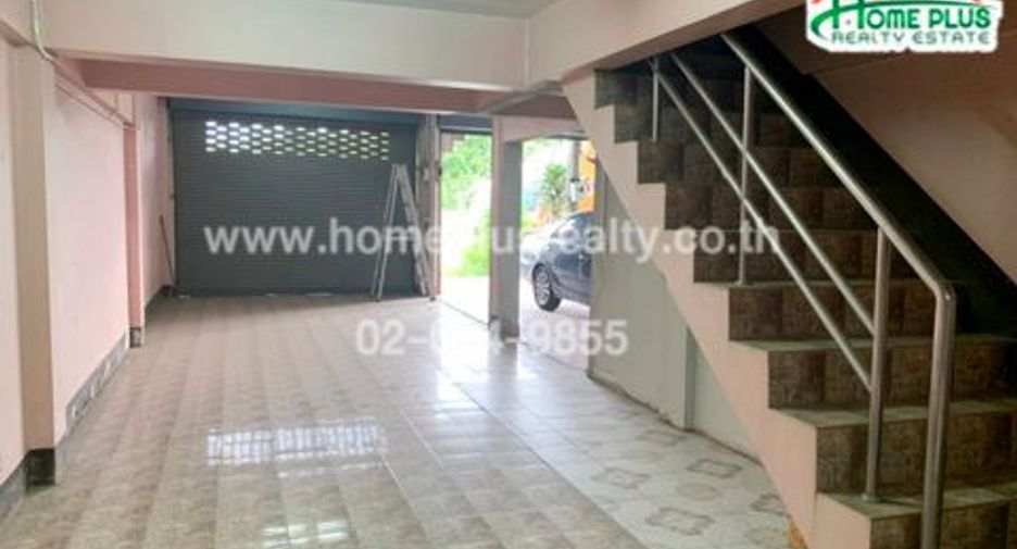 À vendre 4 chambres local commercial à Sattahip, Chonburi