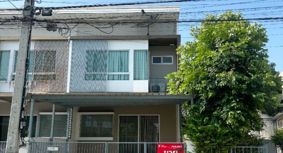For rent そして for sale 2 Beds townhouse in Bang Bo, Samut Prakan