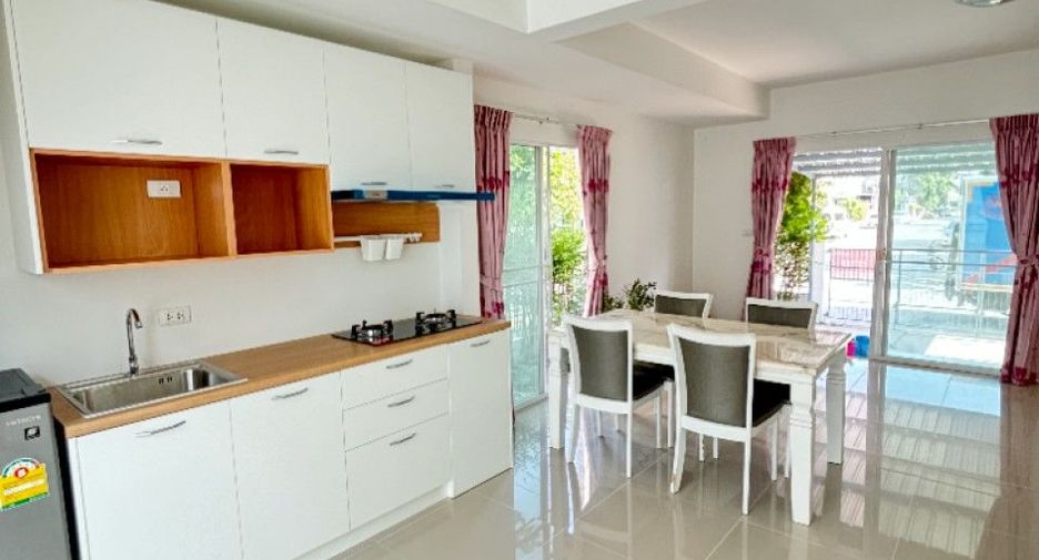 For rent and for sale 2 bed townhouse in Bang Bo, Samut Prakan