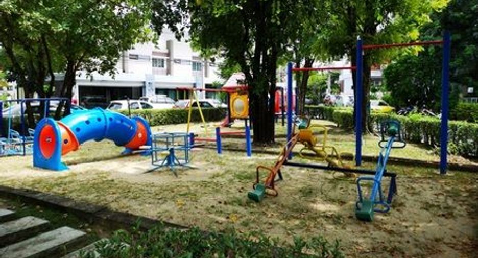 ขาย 4 ห้องนอน ทาวน์เฮ้าส์ ใน ปากเกร็ด, นนทบุรี