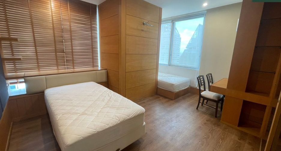 Condo en alquiler de 3 habitaciones en Sathon, Bangkok