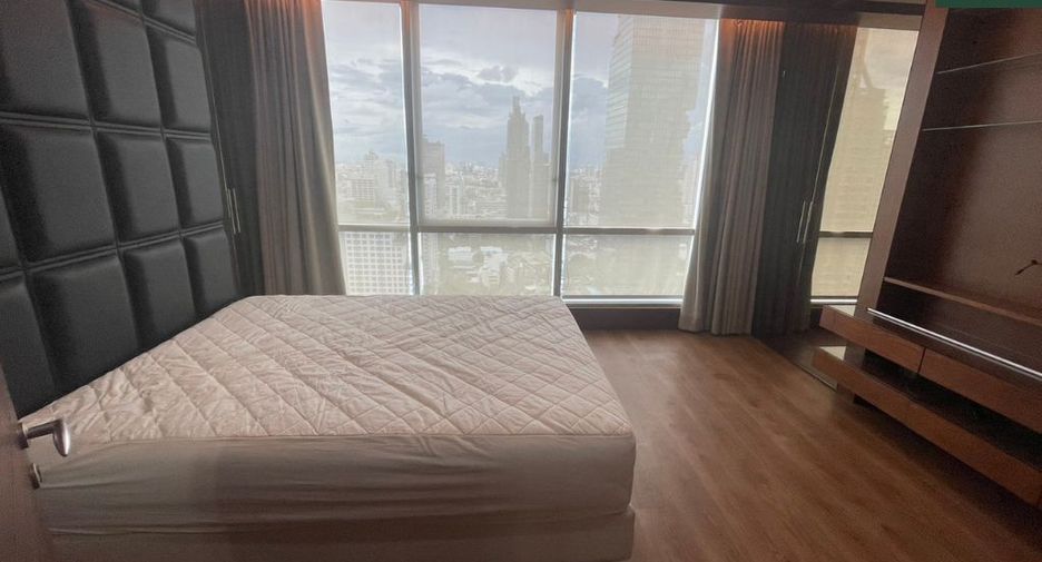 Condo en alquiler de 3 habitaciones en Sathon, Bangkok