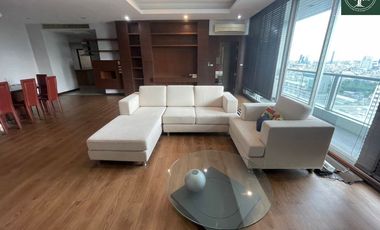 Condo en alquiler de 3 habitaciones en Sathon, Bangkok