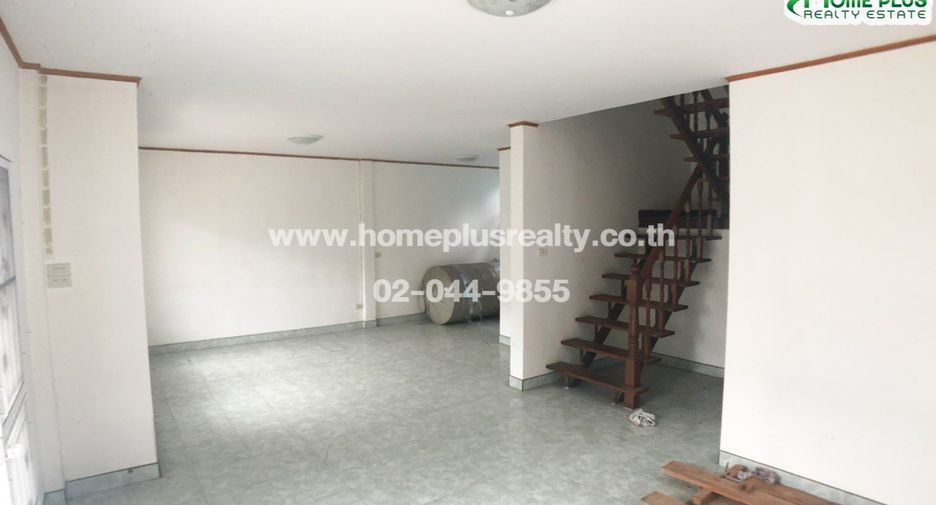 For sale 3 bedrooms townhouse in Lam Luk Ka, Pathum Thani