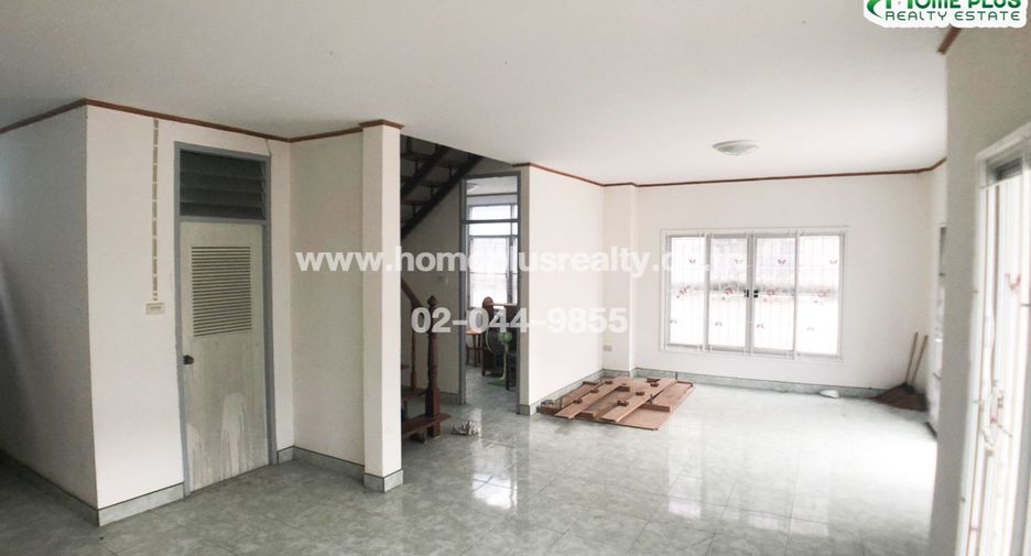For sale 3 bedrooms townhouse in Lam Luk Ka, Pathum Thani