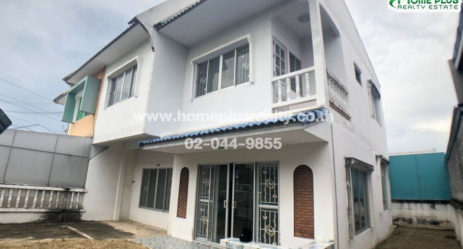 For sale 3 bedrooms townhouse in Lam Luk Ka, Pathum Thani