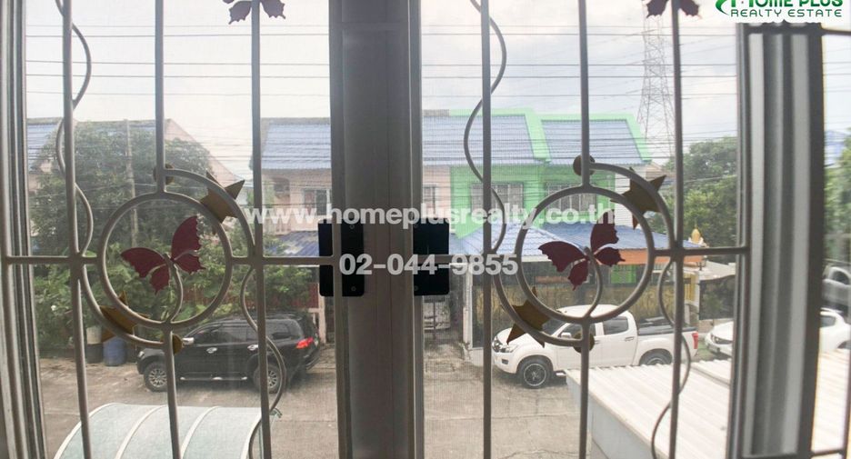 For sale 3 bedrooms townhouse in Lam Luk Ka, Pathum Thani