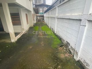 ให้เช่า 2 ห้องนอน บ้านเดี่ยว ใน สาทร, กรุงเทพฯ
