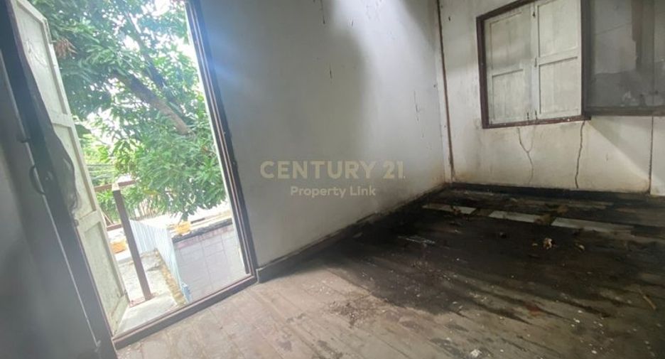 For rent 2 bedrooms house in Sathon, Bangkok
