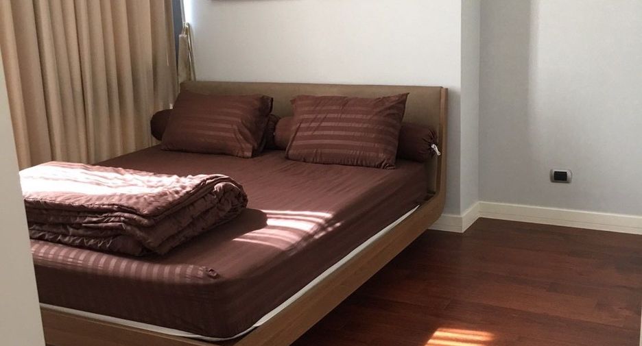 À vendre 2 chambres condo à Khlong Toei, Bangkok