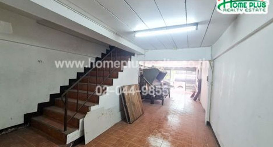 For sale retail Space in Thawi Watthana, Bangkok
