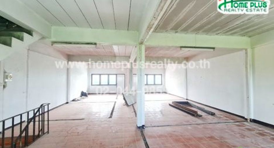 For sale retail Space in Thawi Watthana, Bangkok