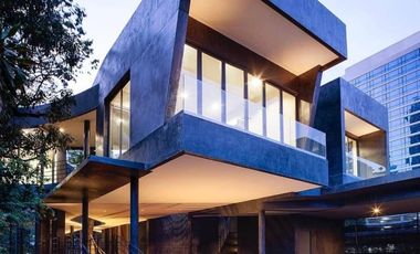 ขาย 7 ห้องนอน บ้านเดี่ยว ใน คลองเตย, กรุงเทพฯ