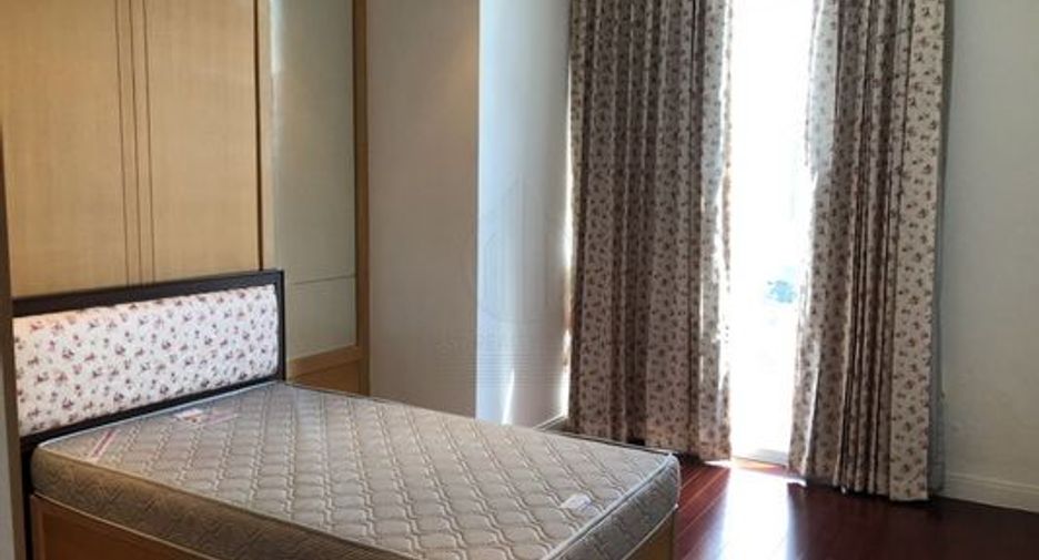 Wohnung zur Miete mit 4 Zimmer in Pathum Wan, Bangkok