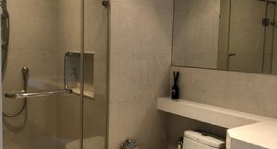 Wohnung zur Miete mit 4 Zimmer in Pathum Wan, Bangkok