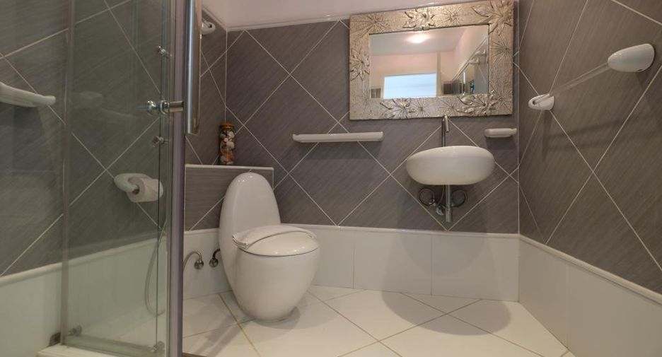 For sale 19 bedrooms serviced apartment in Kathu, Phuket