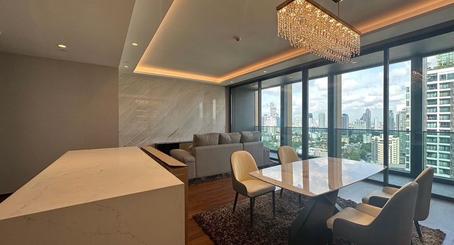 Condo en alquiler de 2 habitaciones en Khlong Toei, Bangkok