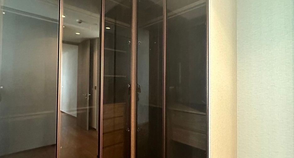 Condo en alquiler de 2 habitaciones en Khlong Toei, Bangkok