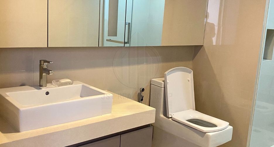 Wohnung zur Miete und zum Kauf mit 2 Zimmer in Khlong Toei, Bangkok