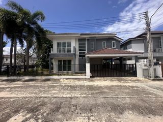 出售 3 卧室 独立屋 在 Mueang Chon Buri, Chon Buri