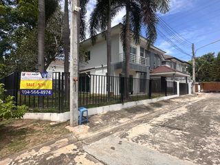 出售 3 卧室 独立屋 在 Mueang Chon Buri, Chon Buri