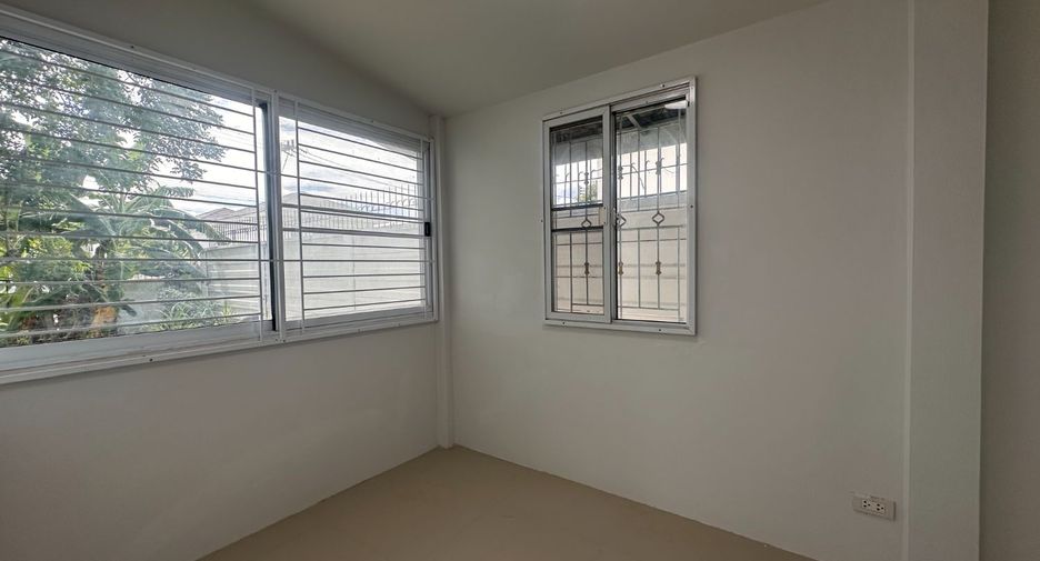 Продажа 3 спальни дом в Mueang Chon Buri, Чонбури