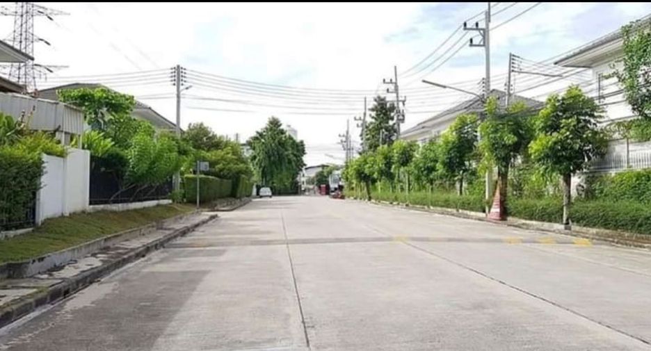 Продажа 3 спальни дом в Mueang Chon Buri, Чонбури
