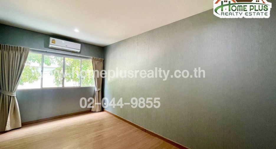 For sale 3 Beds townhouse in Pak Kret, Nonthaburi