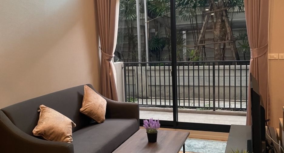 Wohnung zum Kauf und zur Miete mit 1 Zimmer in Sathon, Bangkok