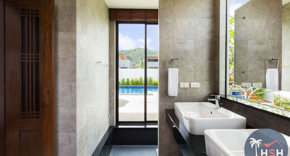 For rent 3 bedrooms villa in Mueang Phuket, Phuket