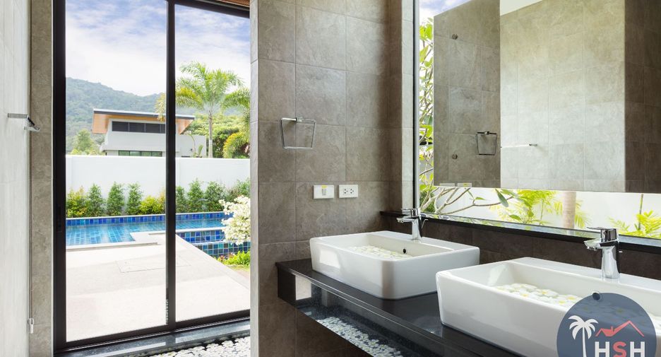 For rent 3 bedrooms villa in Mueang Phuket, Phuket