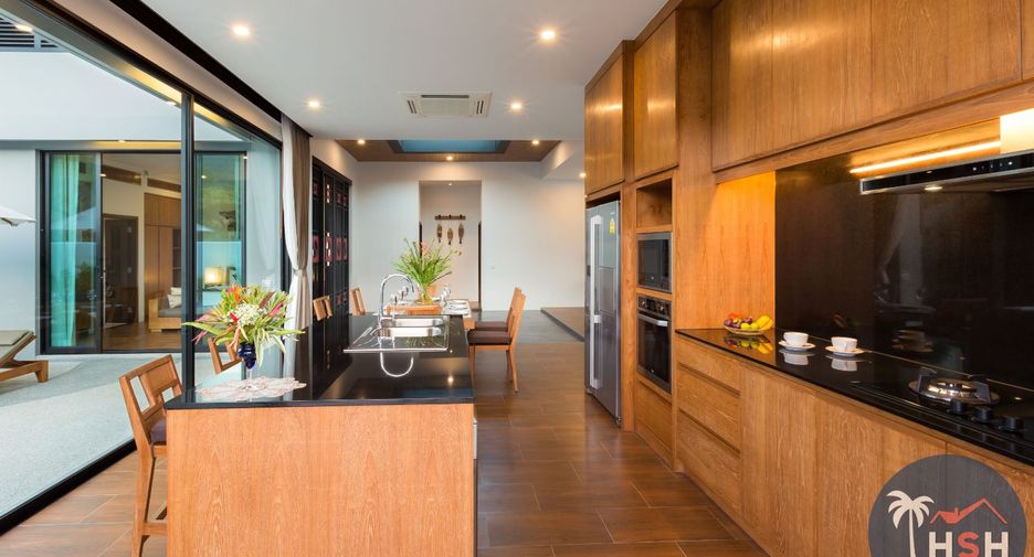 For rent 3 bedrooms villa in Mueang Phuket, Phuket