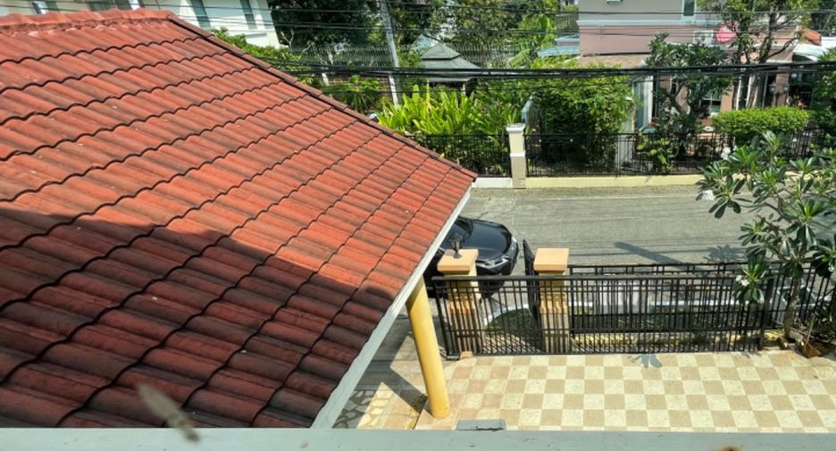 For sale 5 bed house in Pak Kret, Nonthaburi