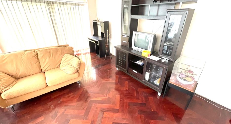 For sale 5 bed house in Pak Kret, Nonthaburi