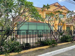 À vendre 5 chambres maison à Pak Kret, Nonthaburi