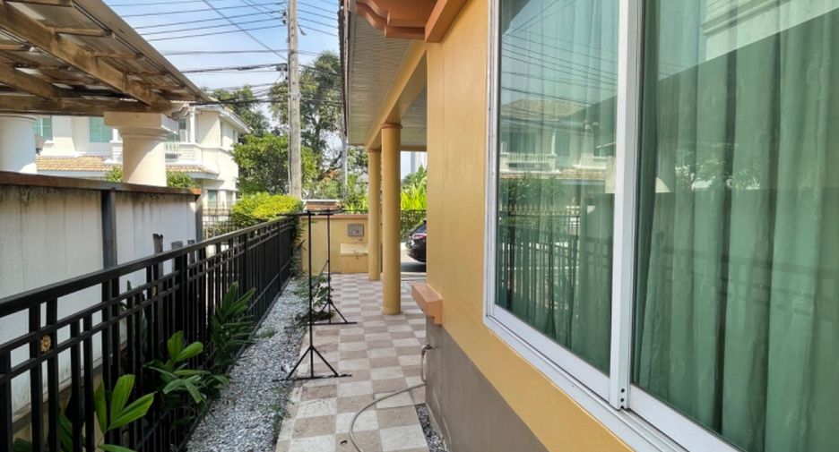 For sale 5 bed house in Pak Kret, Nonthaburi