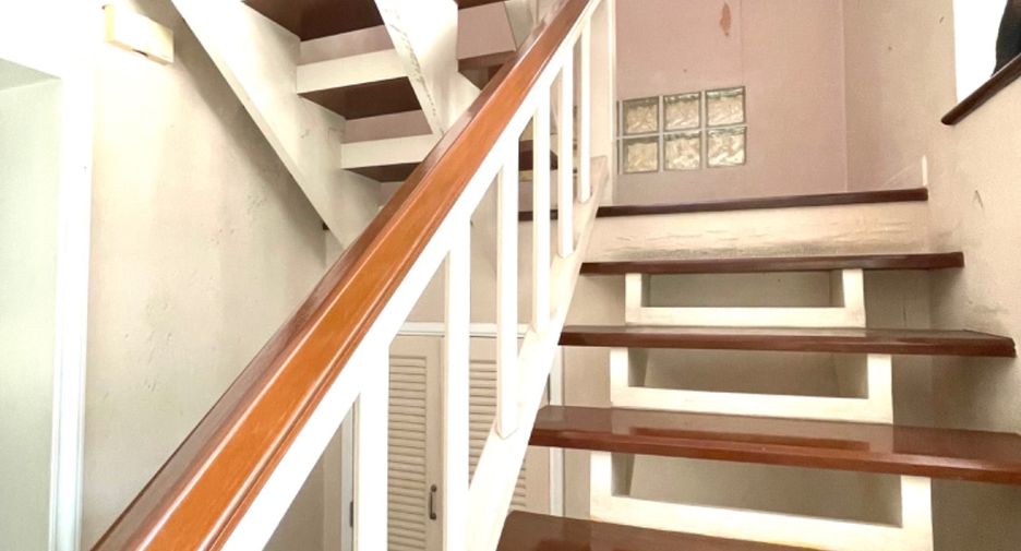 For sale 5 bed house in Pak Kret, Nonthaburi