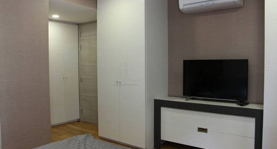 For rent 2 bedrooms condo in Pathum Wan, Bangkok