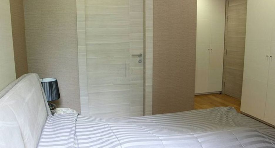 For rent 2 bedrooms condo in Pathum Wan, Bangkok